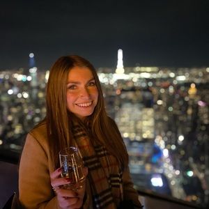 Meet your Posher, Nicole